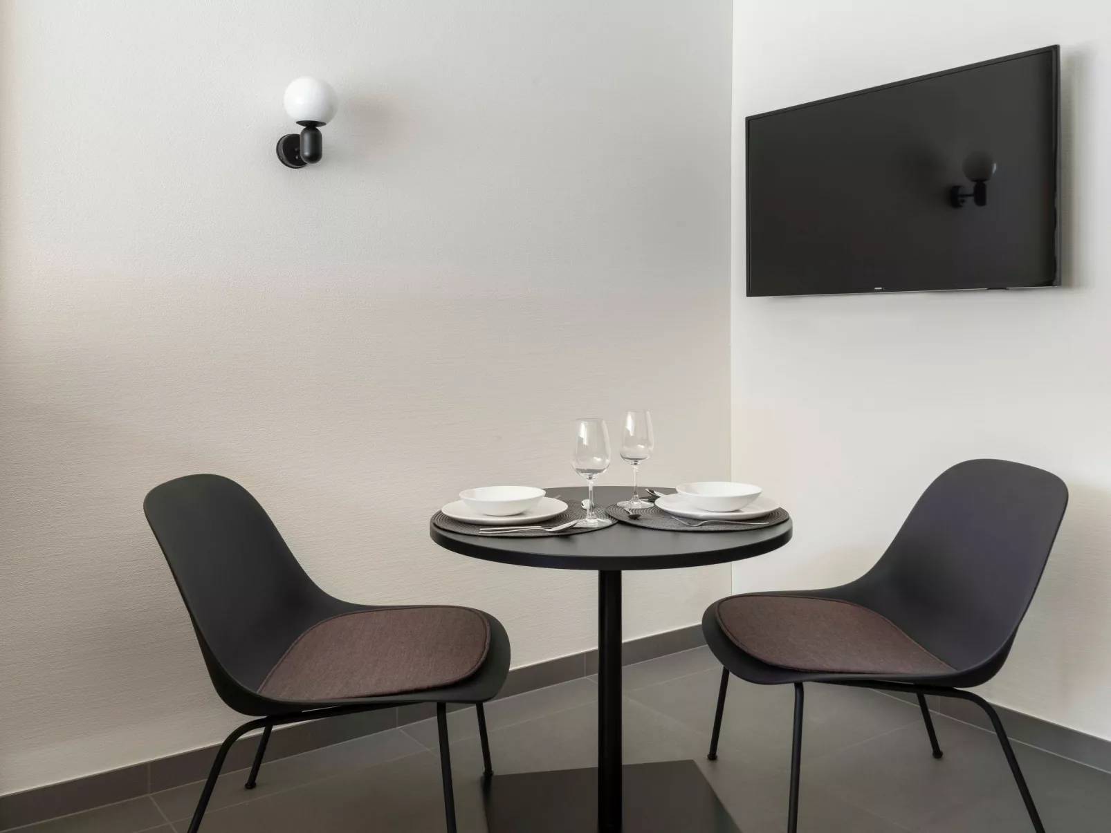 Stadthaus N9 Mountain Medium Studio-Binnen