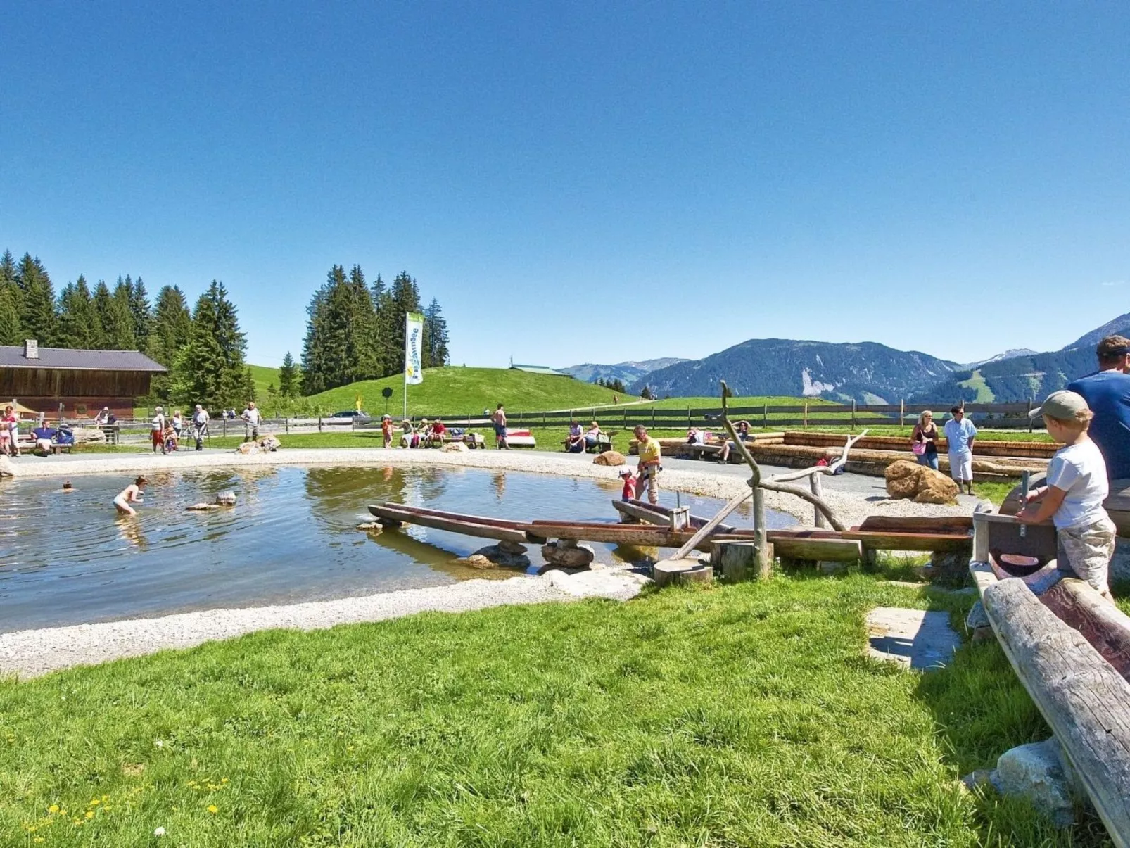 Luxuriöse Ferienwohnung mit Terrasse-Binnen