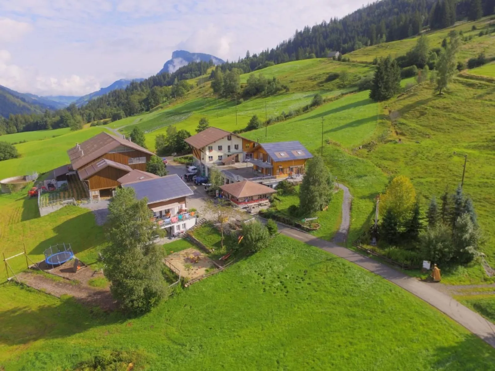Stöckli auf dem Birkenhof mit Zusatzzimmer-Buiten