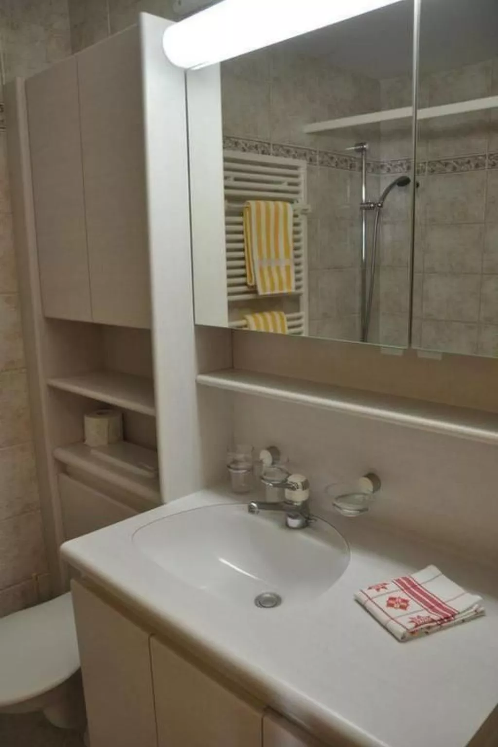 Chesa Semnadur H2 - Binnen