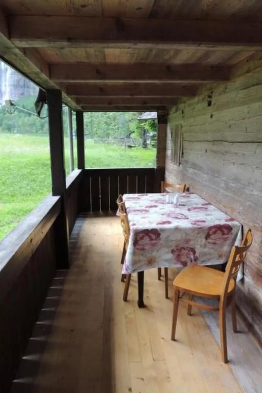 Lengwald "Hiisli"-Binnen