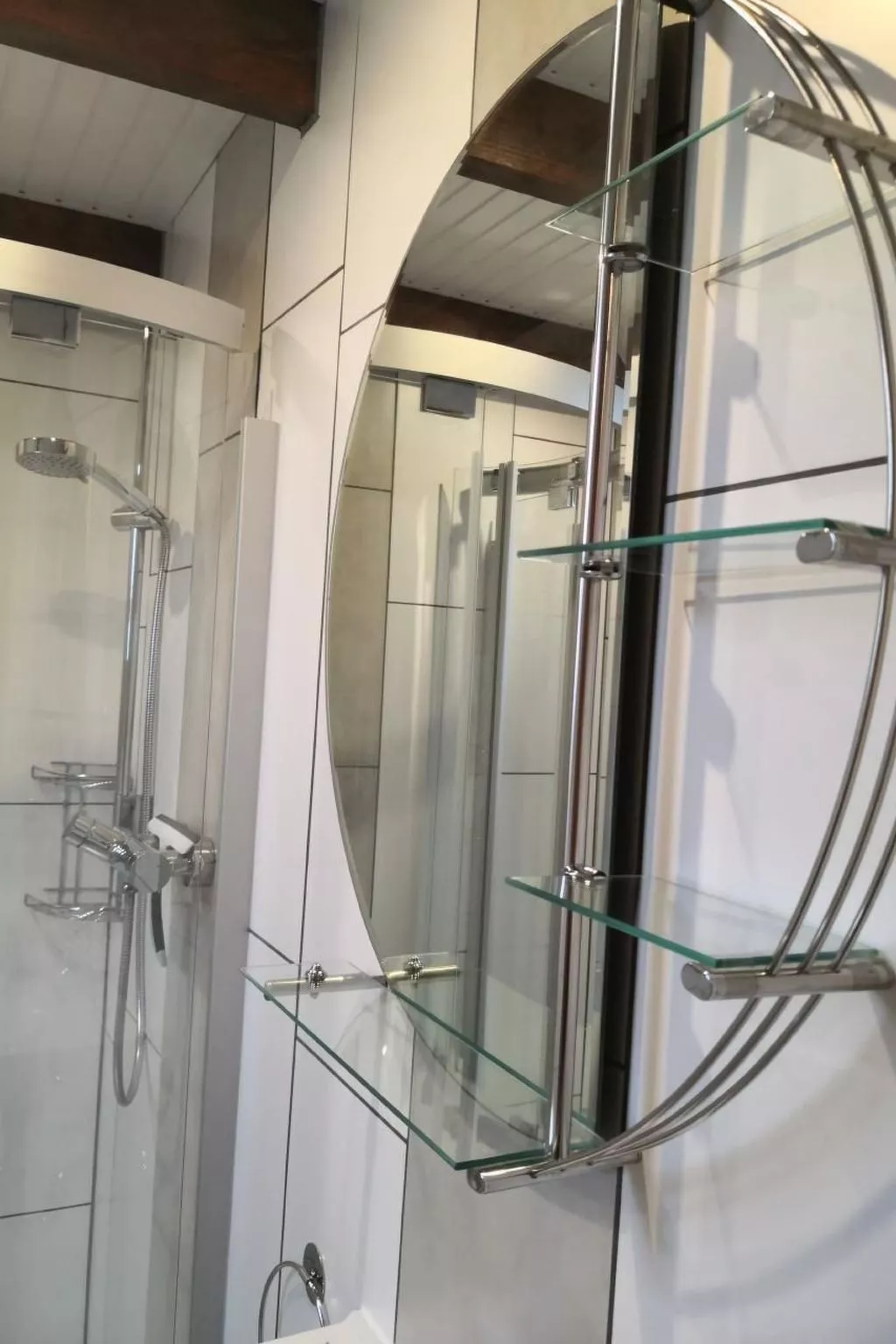 Haus am Wasser in Emden-Image-tags.info