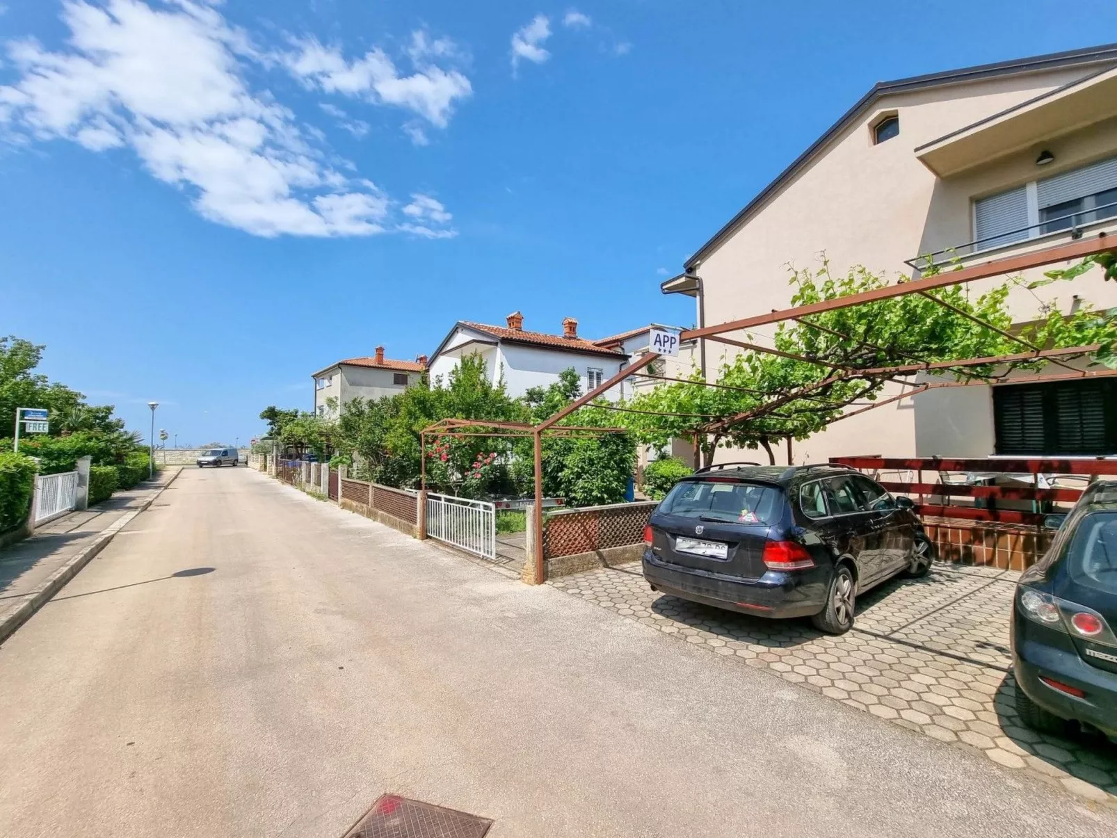 Schöne Ferienwohnung Runko-Buiten