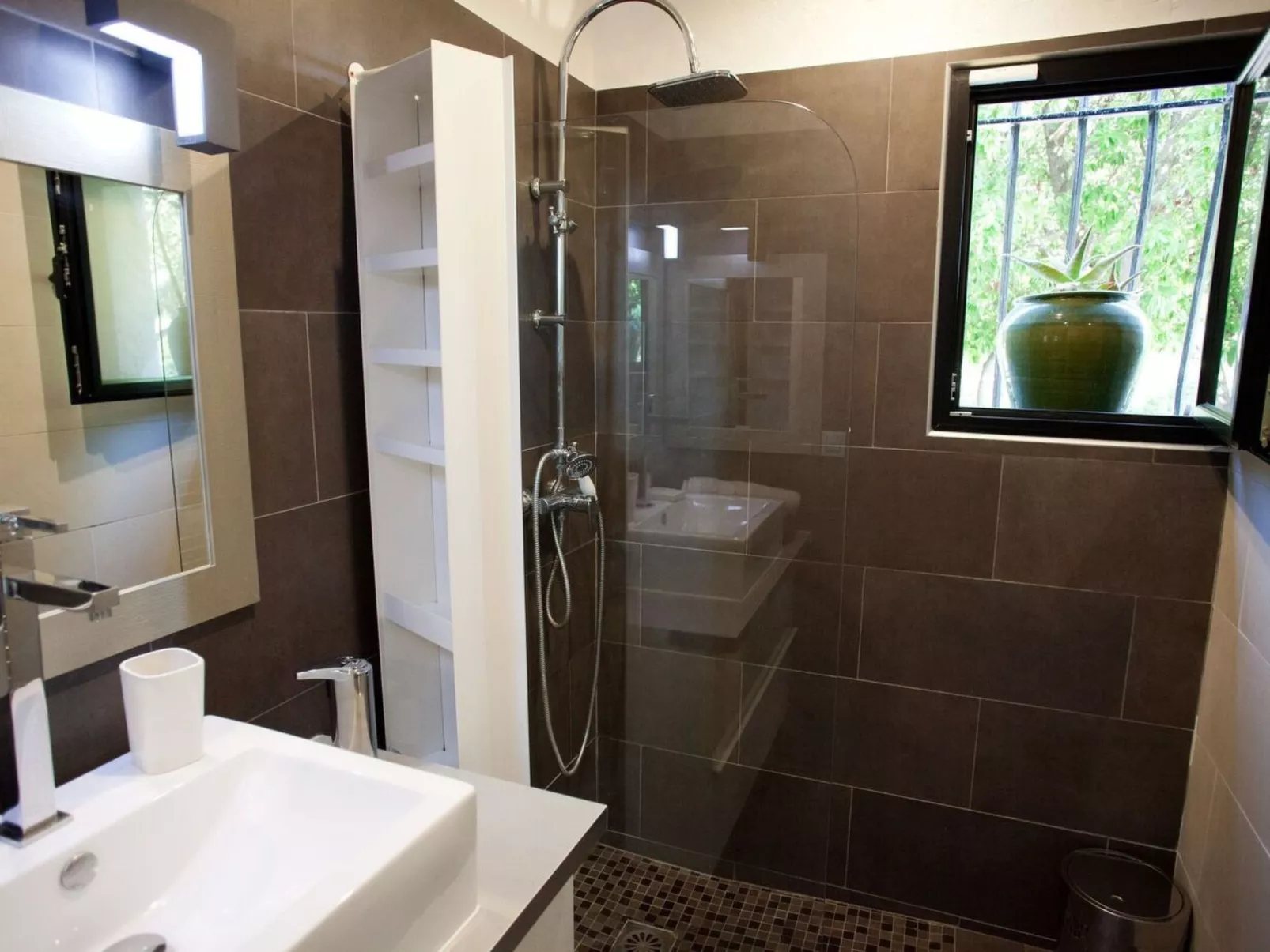 Herrliche Villa mit Meerblick, Pool, 400m vom Meer entfernt-Binnen