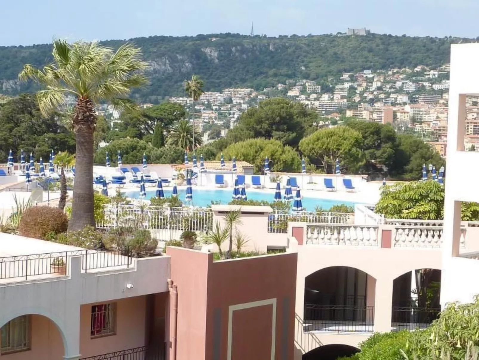 Schöne Wohnung in Villefranche-Sur-Mer-Binnen