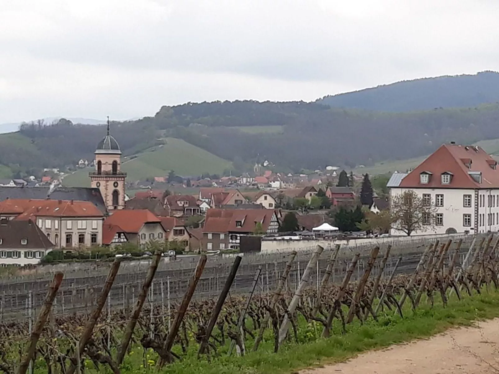"Gite du forgeron" (Schmiedehaus)-Buiten