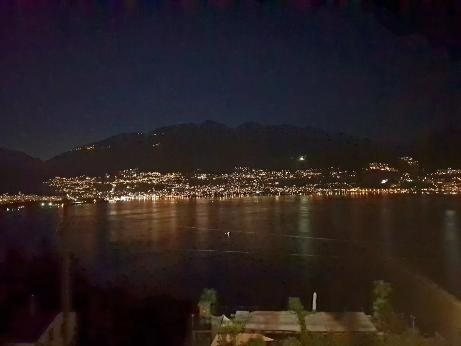 Wohnung an Traumlage mit Tessinerflair-Buiten