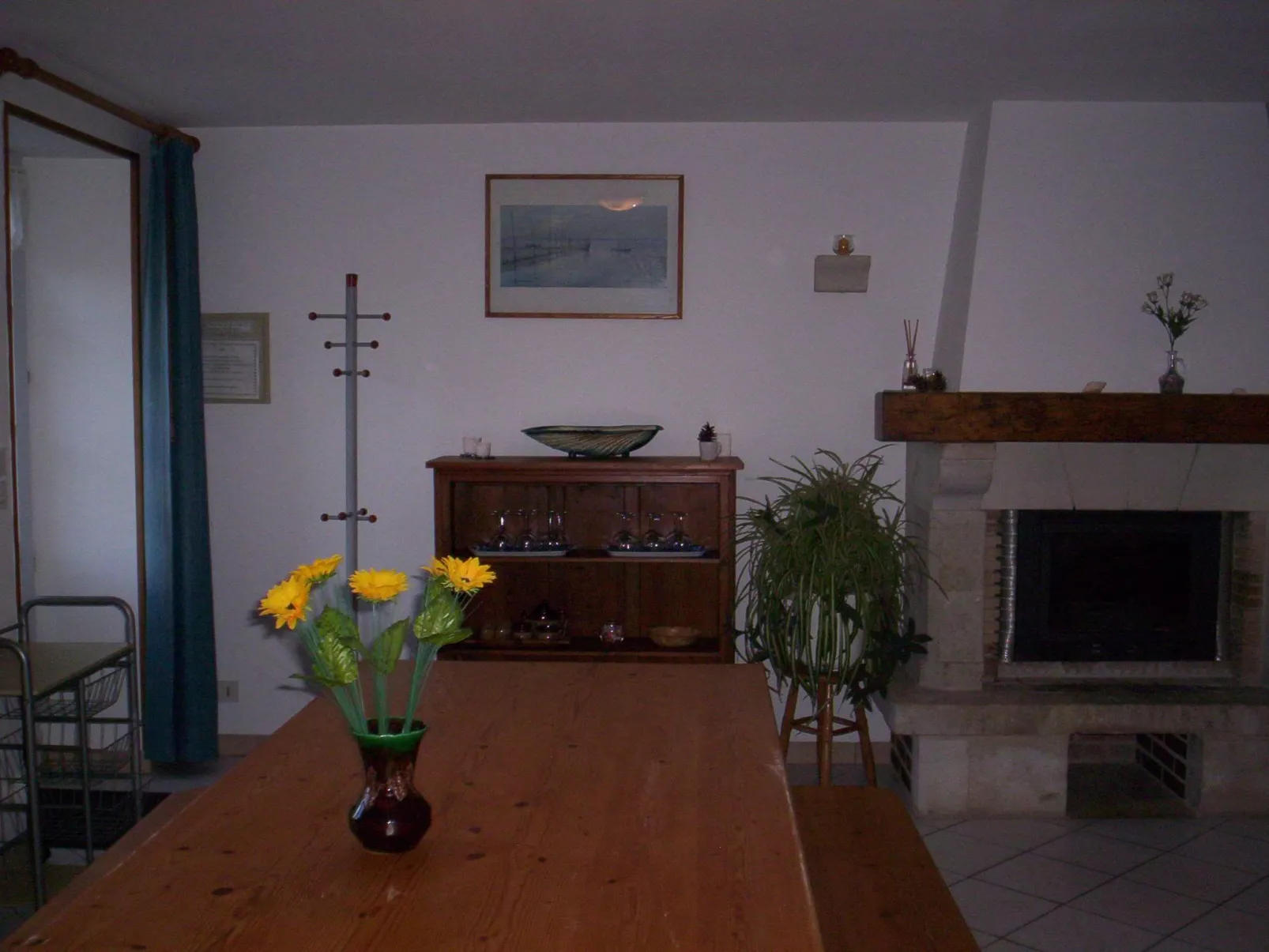 LES CHARMILLES-Binnen