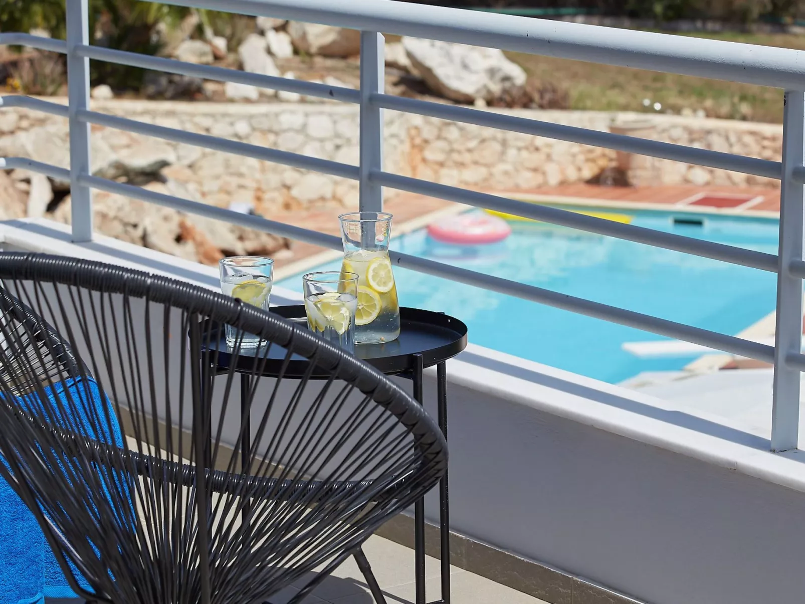 Villa Dennis Euthoria Rückzugsort-Buiten