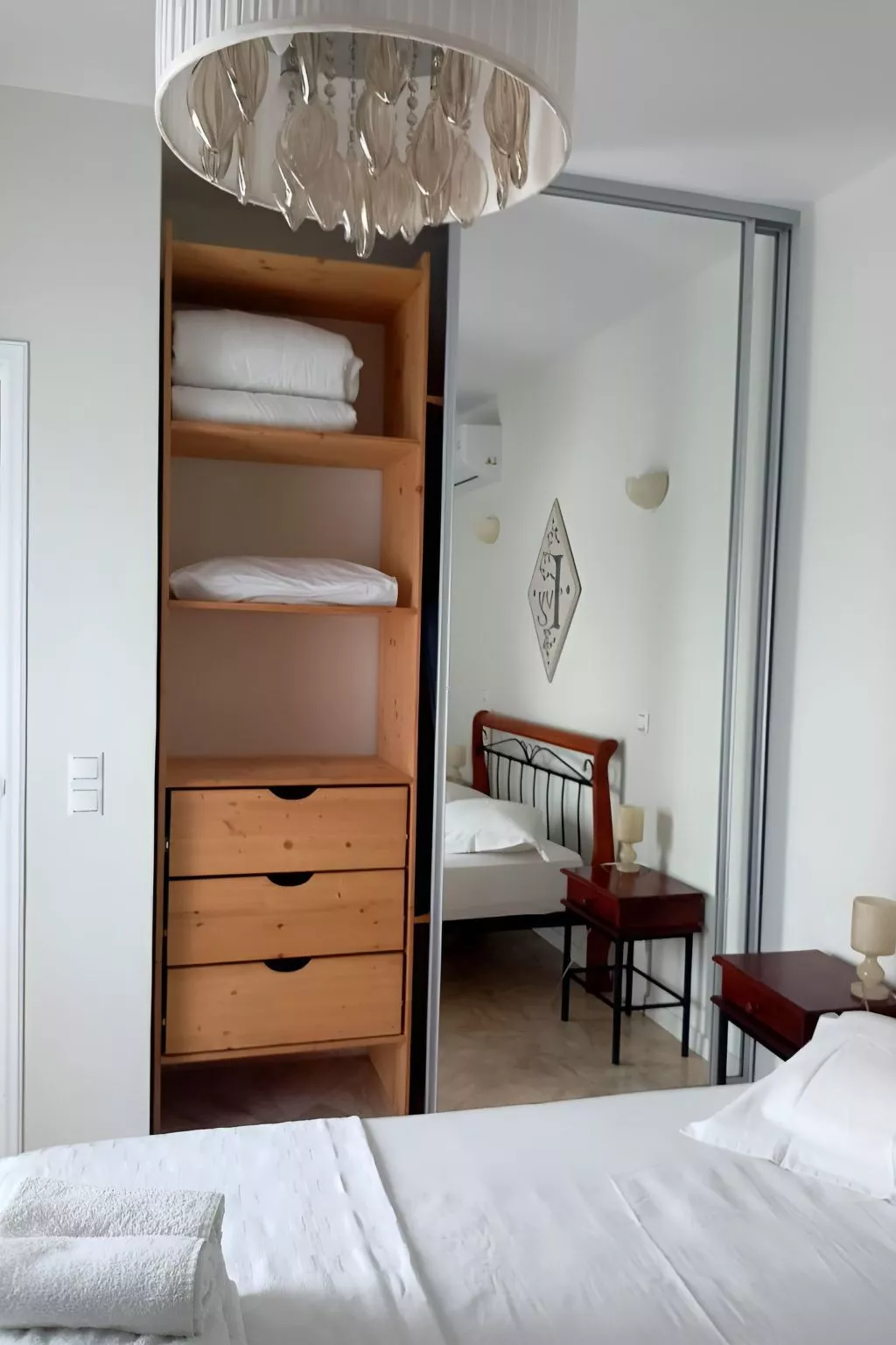 Anwesen "Villa Livadia" mit Infinity-Pool-Binnen