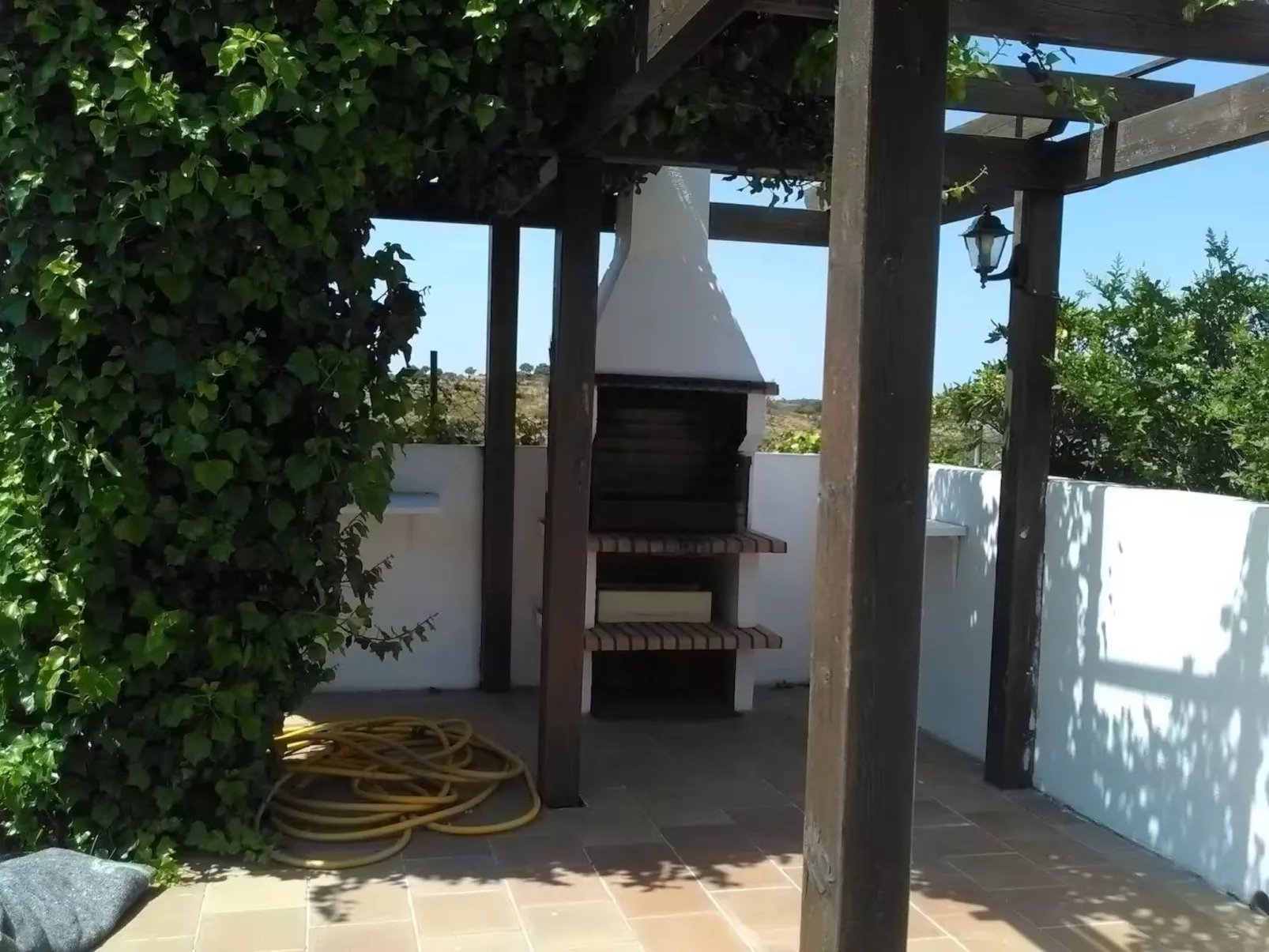 "brigitte" mit Pool-Buiten