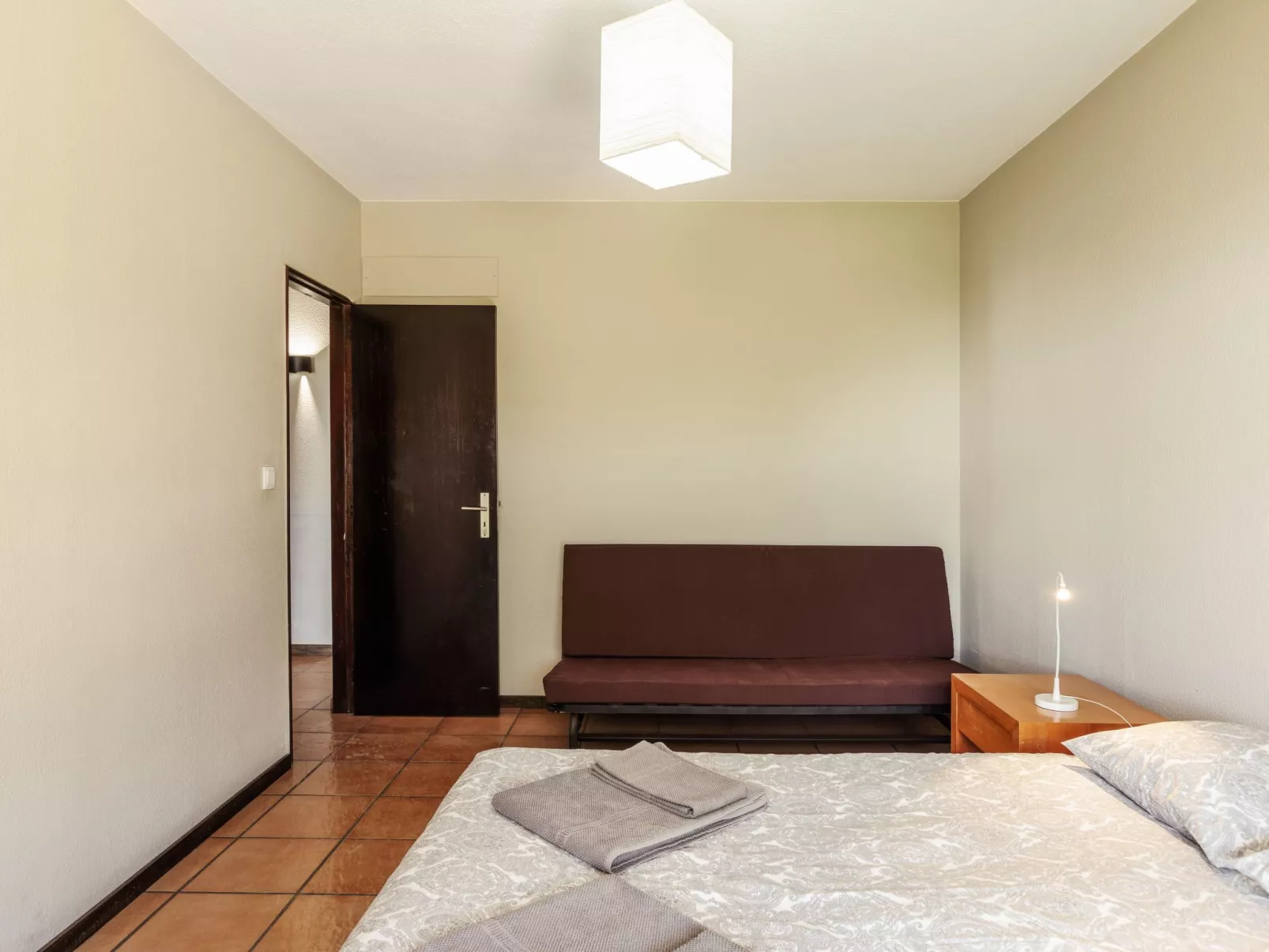 Aroeira Pool House-Binnen