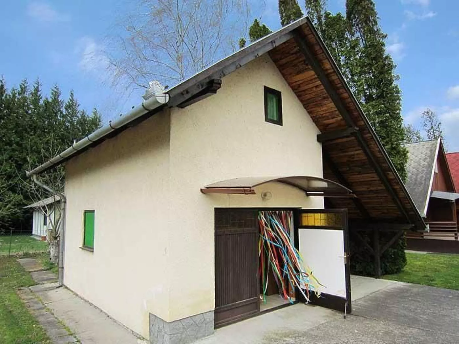 Appartement mit Terrasse-Image-tags.info