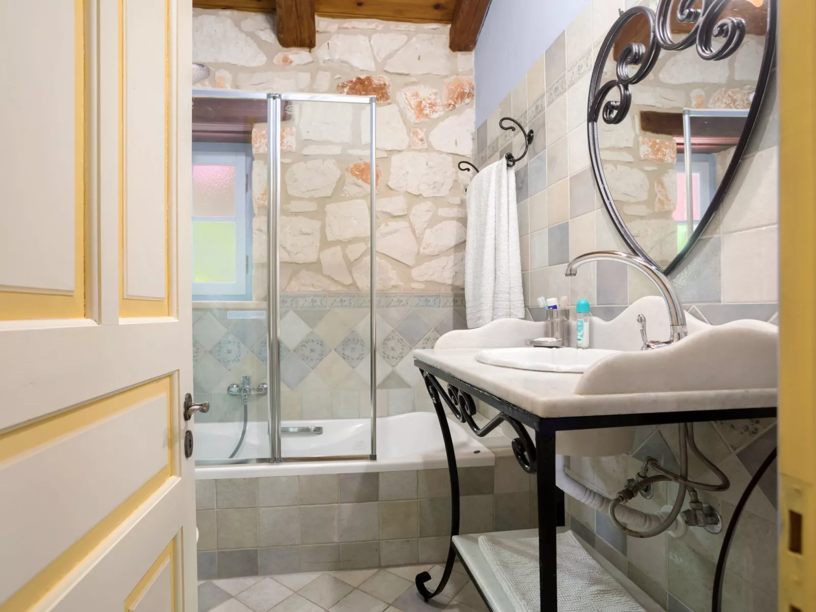 Aresti Mountain Resort Villa Ira mit privatem Pool-Binnen