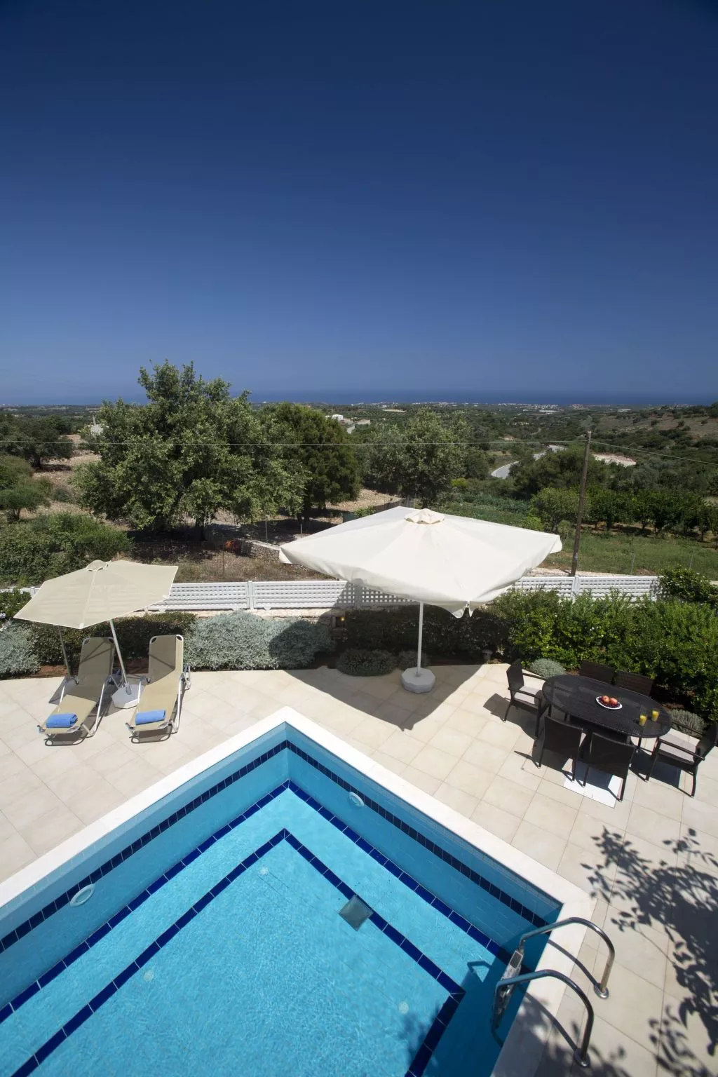 Villa Irini - 3-Schlafzimmer-Villa mit privatem Pool-Buiten