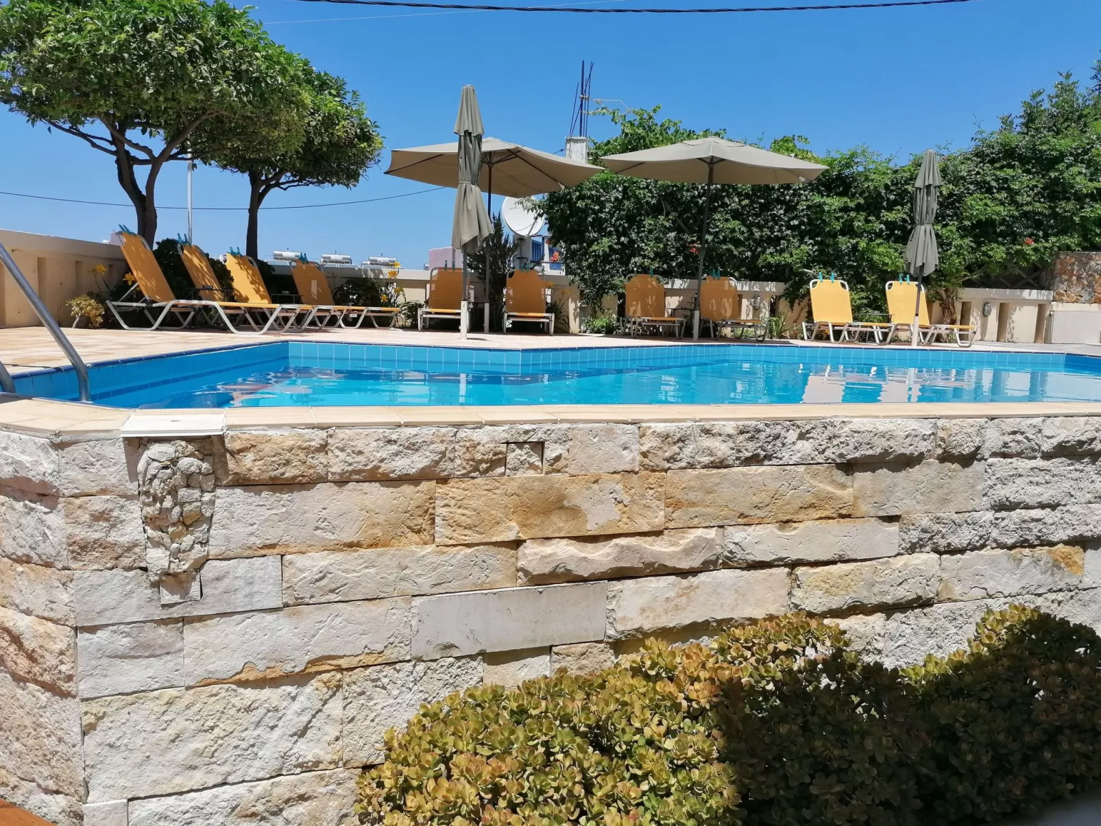 Wohnung "Terrasse am Pool"-Buiten