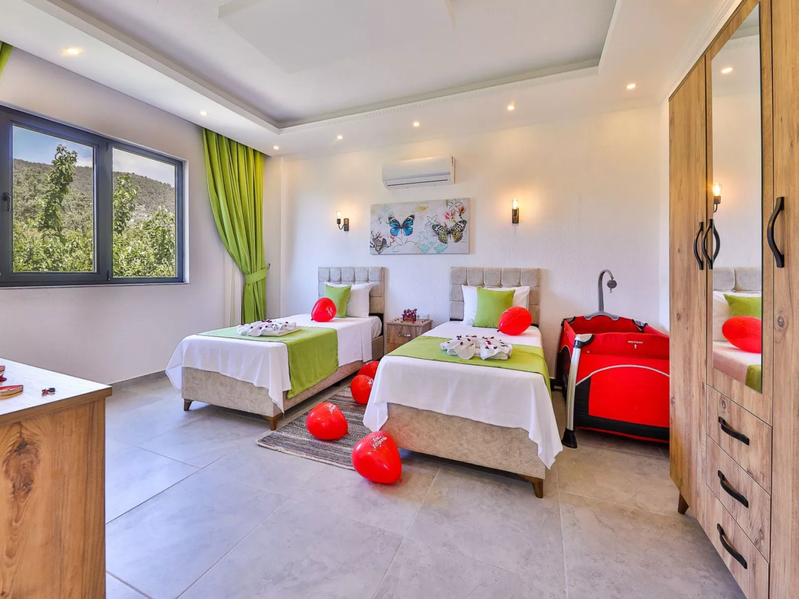 Villa inmitten der Natur-Image-tags.info