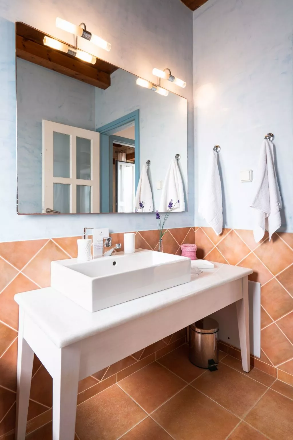 Villa am Strand mit privatem Pool und Tischtennisplatte-Binnen