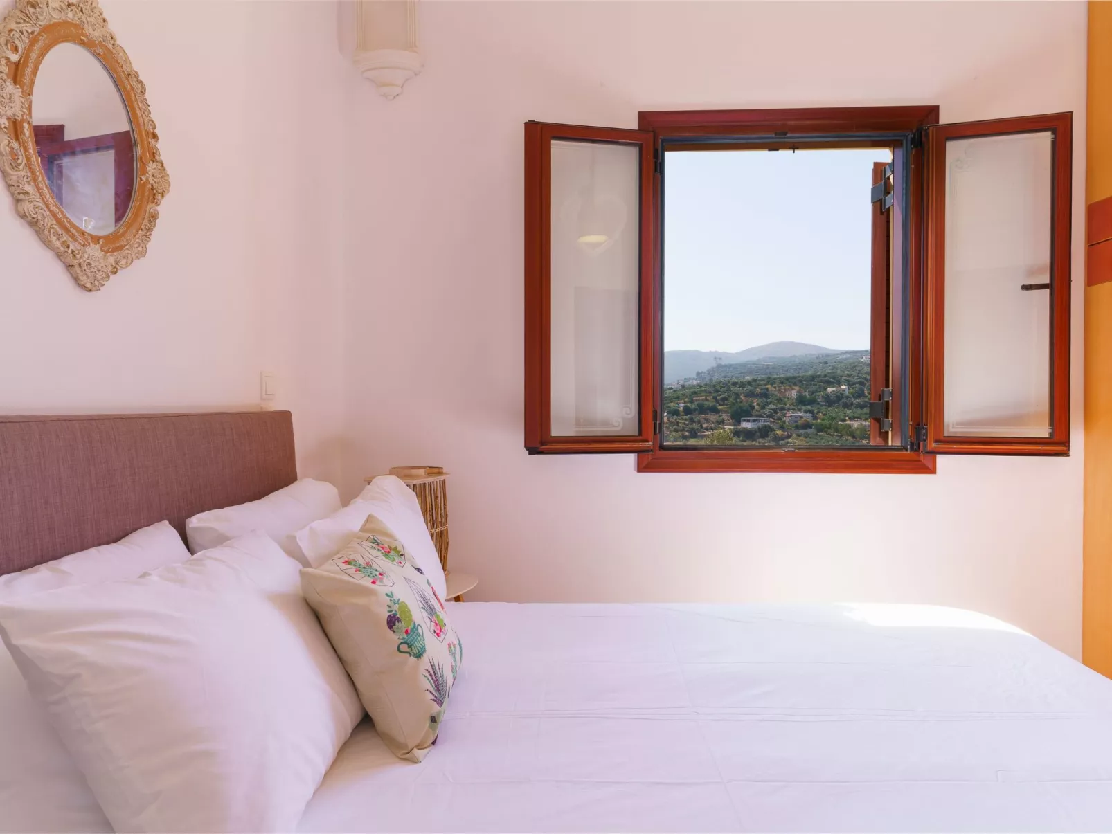 Villa mit Meerblick und privatem Pool, BBQ 1,5km vom Strand entfernt-Binnen