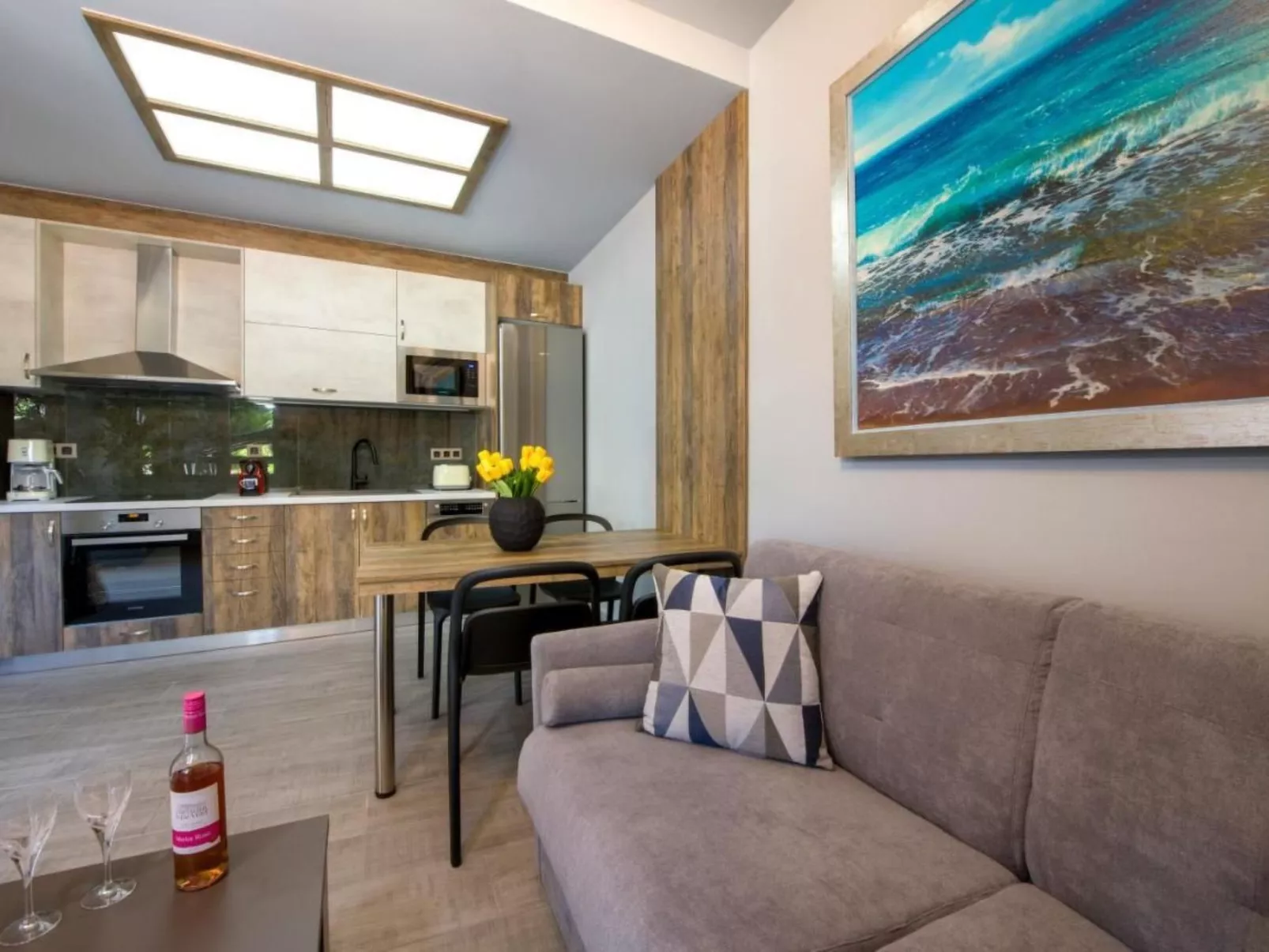 Renas Luxus-Wohnung-Binnen