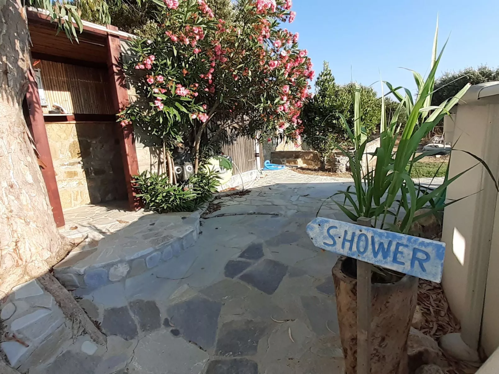 Charly Point Villa-Buiten