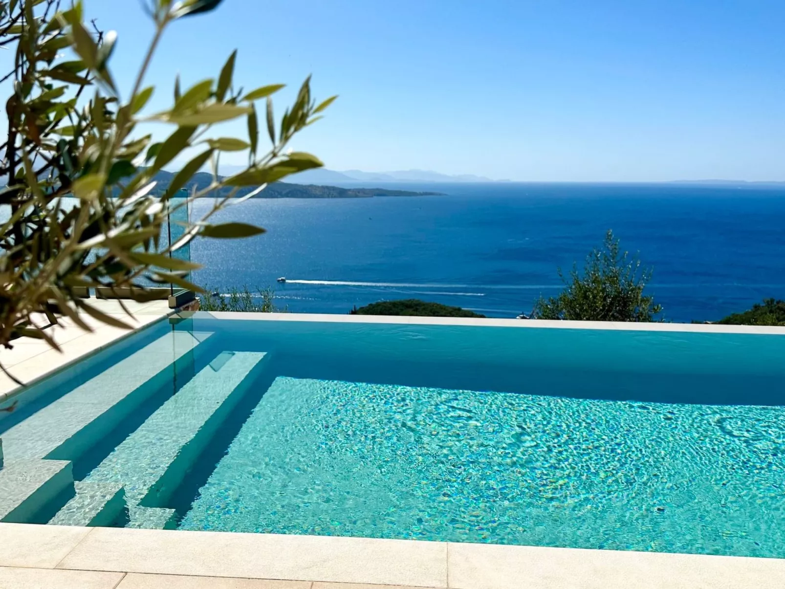 Prächtige Villa in spektakulärer Lage-Binnen