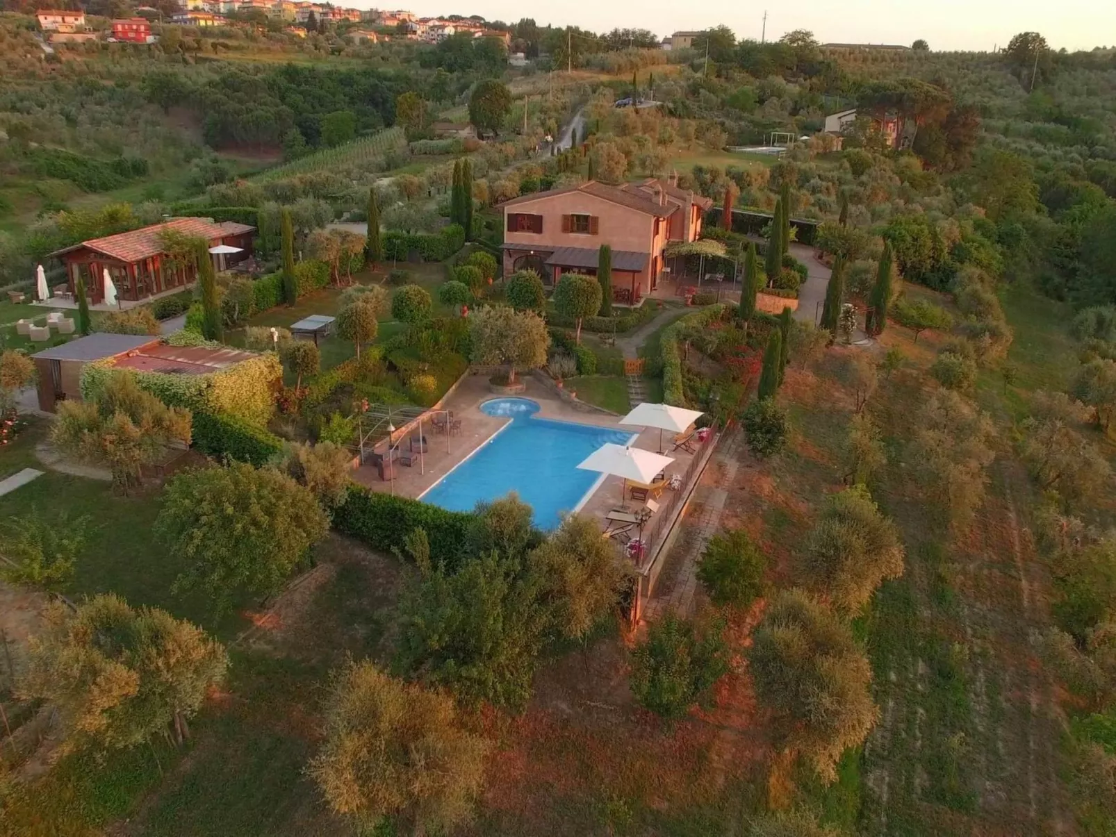 Villa 'Villa Colli' mit eigenem Pool-Buiten