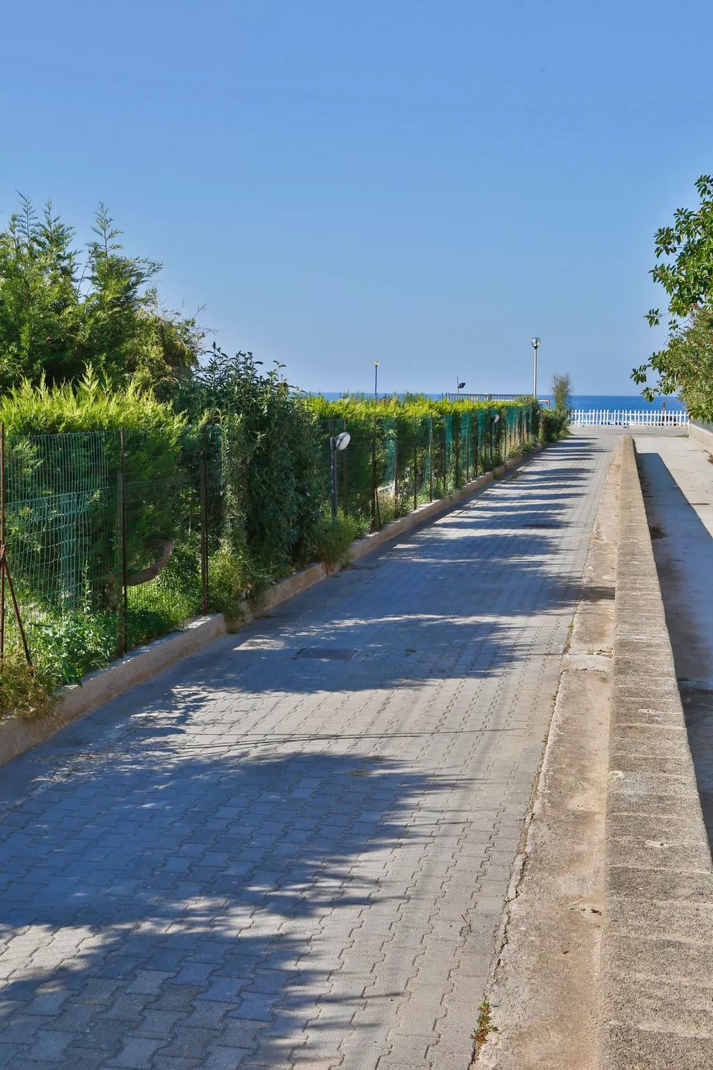 Helle mediterrane Villa mit Veranda und Garten-Binnen