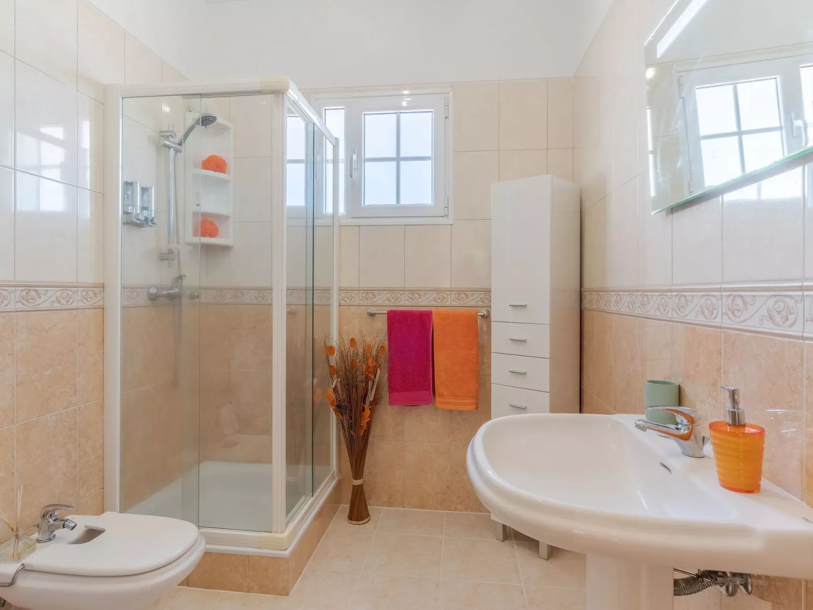 Villa Black Rock-Image-tags.info