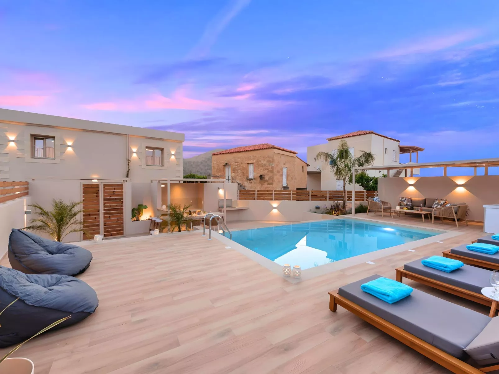 Hidden Gem Pool und Jacuzzi-Binnen