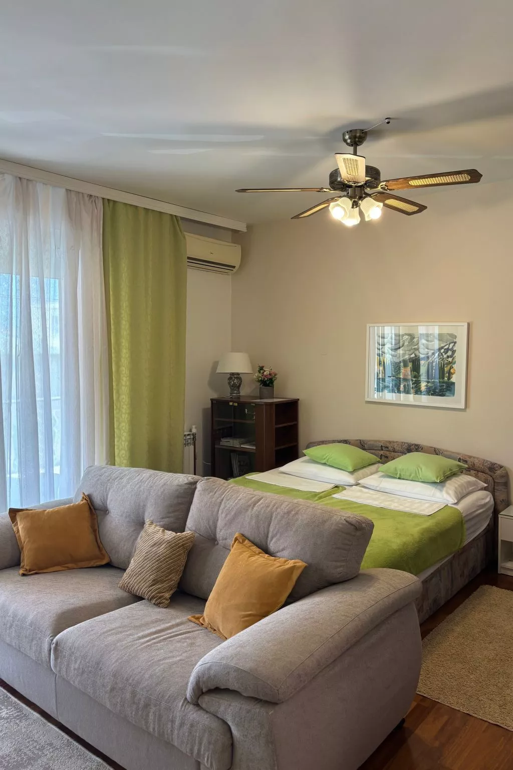 "Luxuswohnung"-Binnen