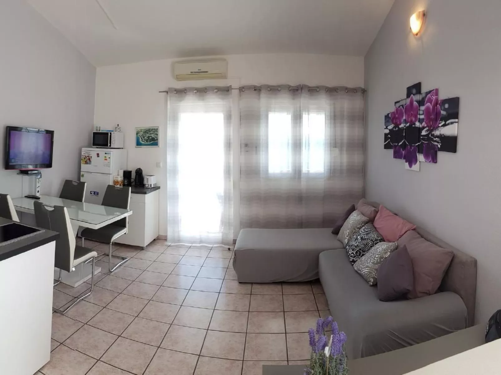 Appartement in Stanići mit Grill - Binnen