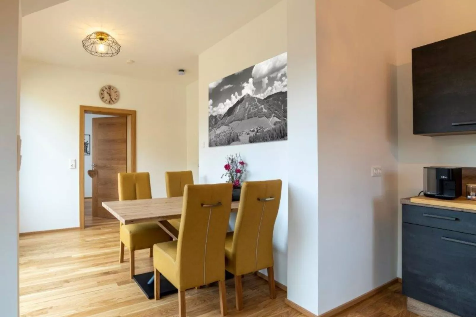 Apartment Geierkogelblick-Eetkamer