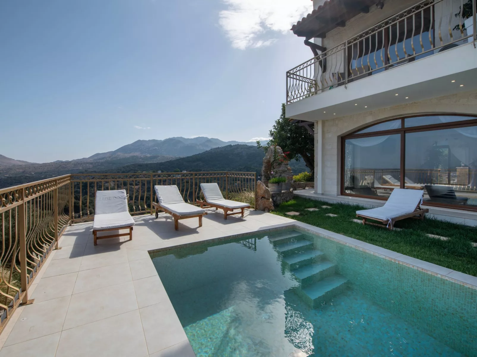 Geroulios Kastro Villa II"Free"Beheizter Pool, Whirlpool-Buiten