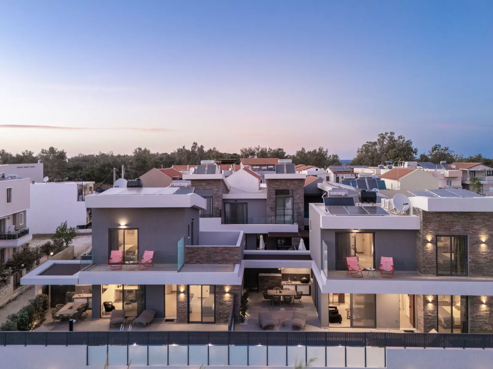 VillaSaints II - Elegante Pool-Villa in Strandnähe-Binnen