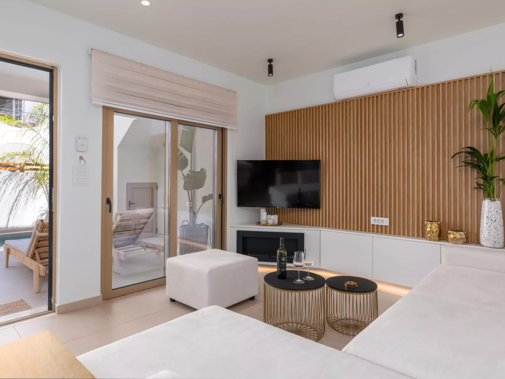 Mariann Premium Suites-Marie Suite-Buiten