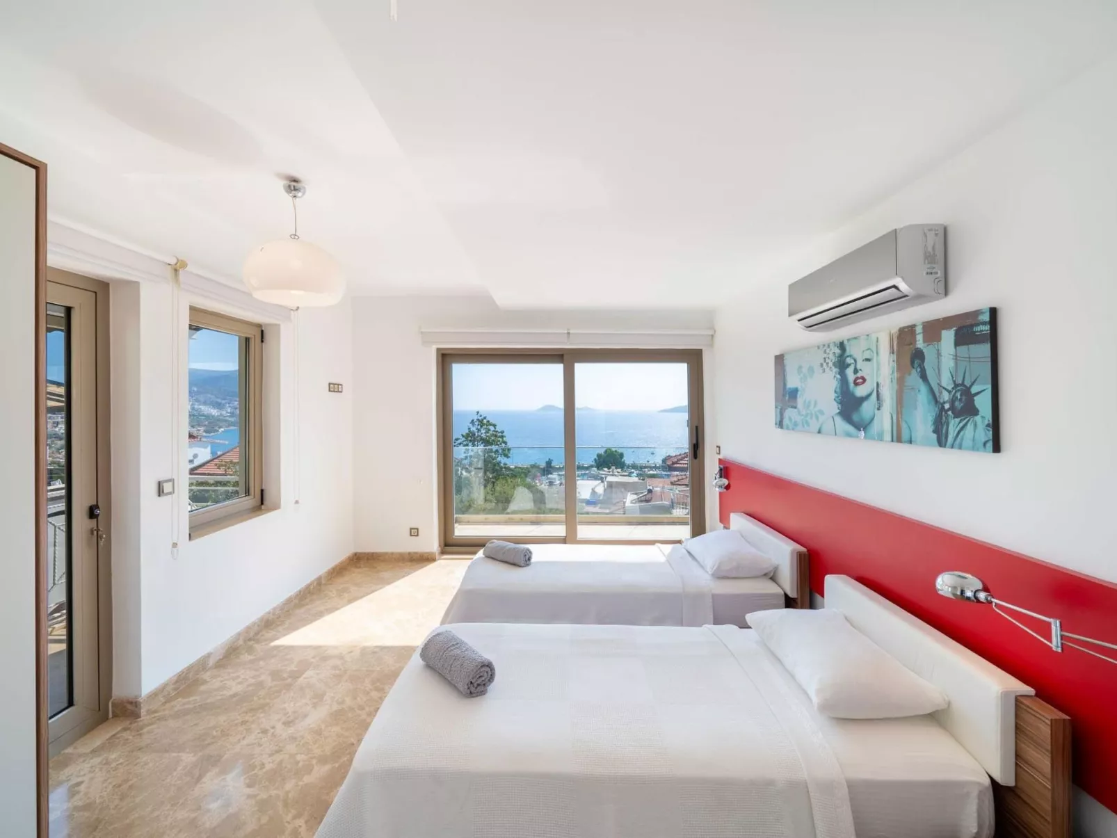 Exklusive Villa mit Infinitypool-Binnen