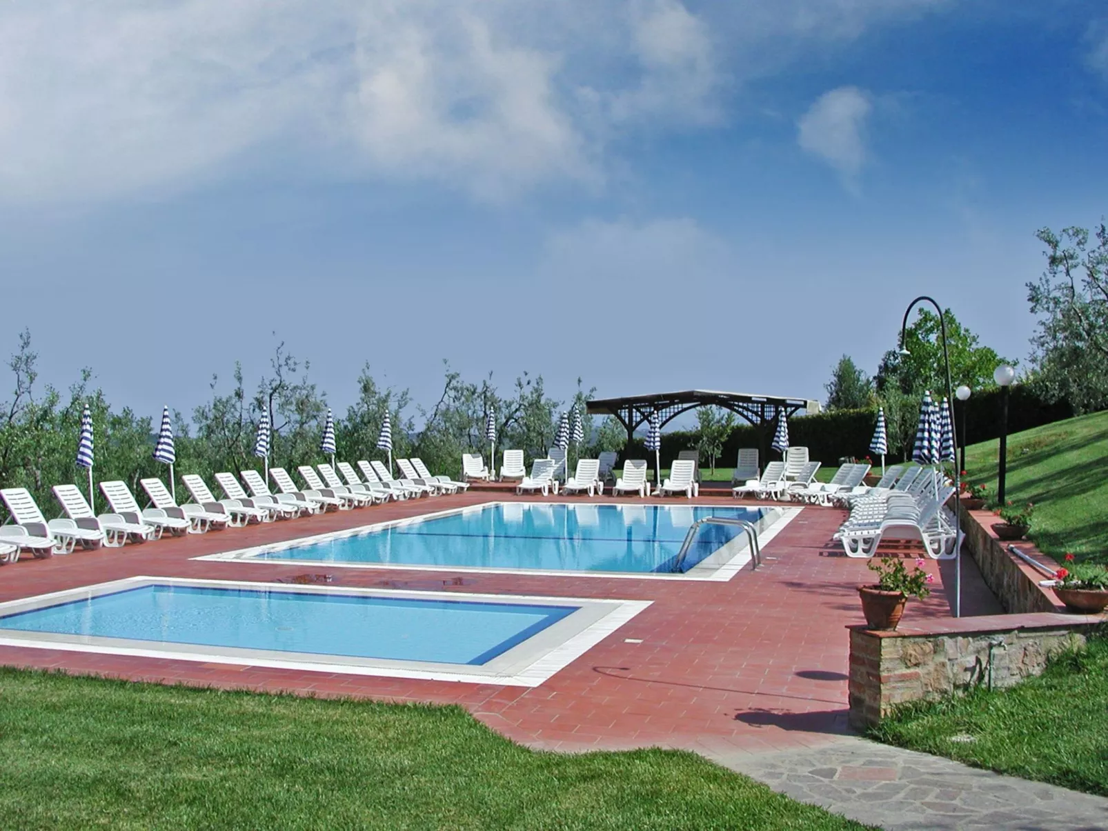 "Collelungo" mit Pool-Buiten