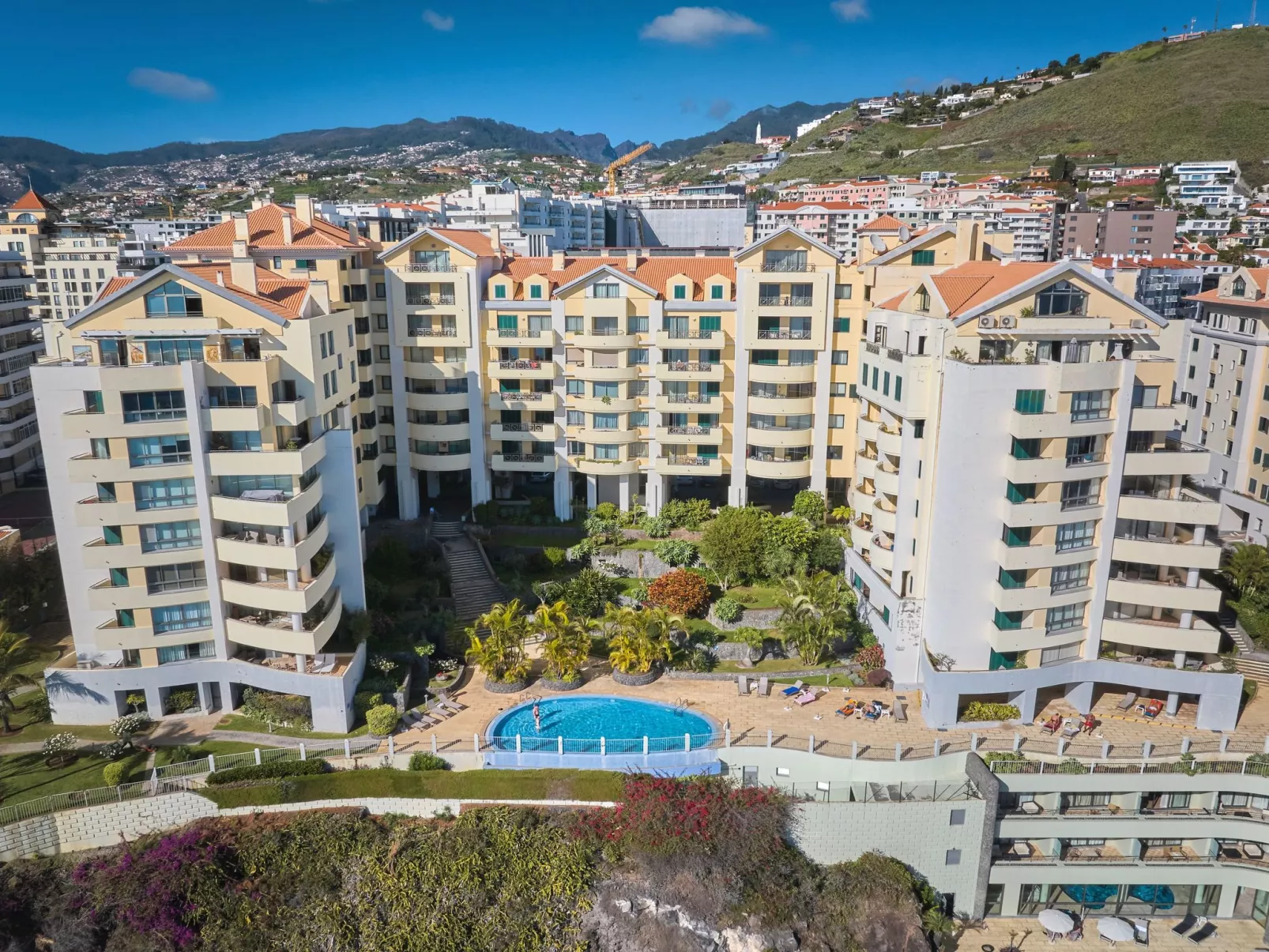 Ivis Home von HR Madeira-Buiten