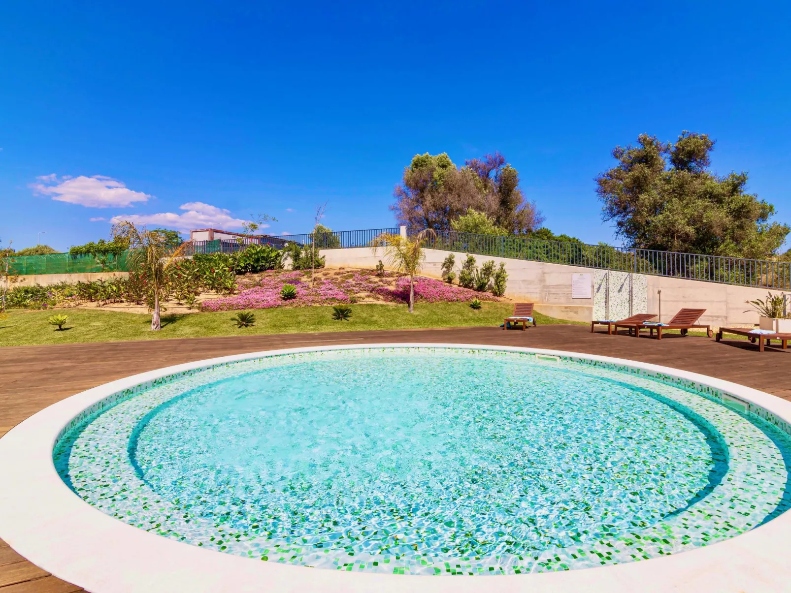 Marvell Design-Buiten