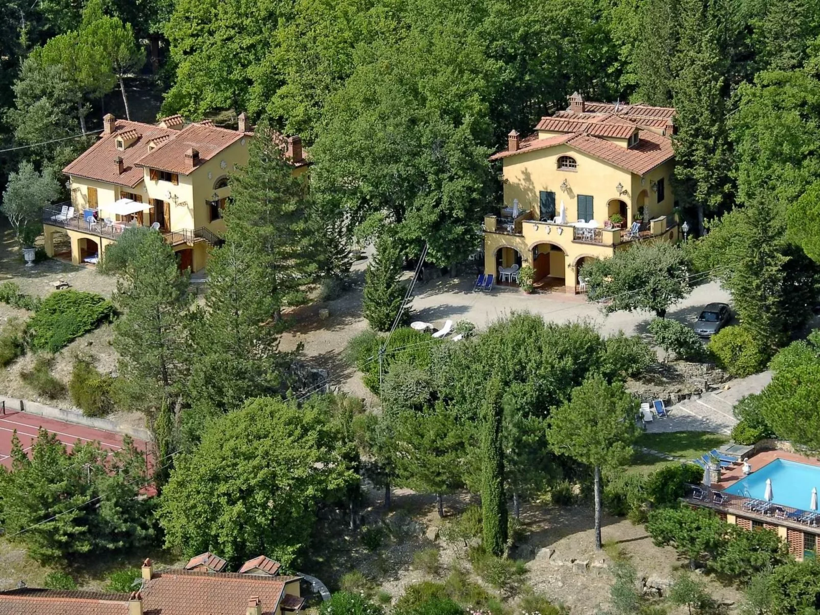 Chianti-Wohnung mit Gemeinschaftspool-Buiten