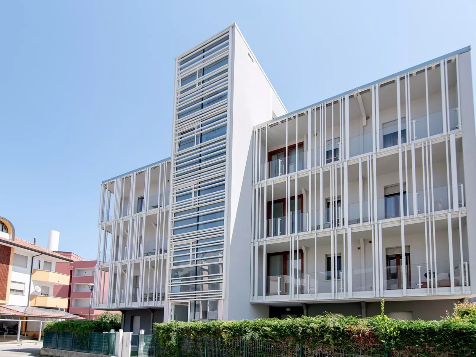 'Milan' mit Balkon-Buiten