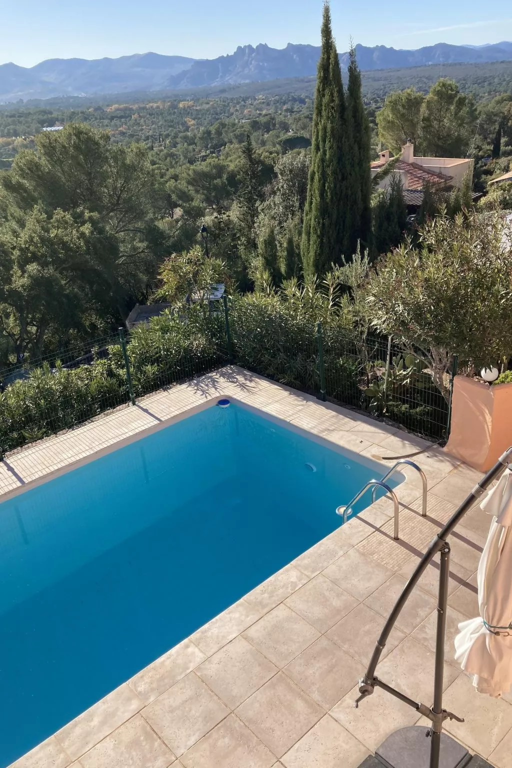 Kleine Villa an der Cote d´Azur-Binnen