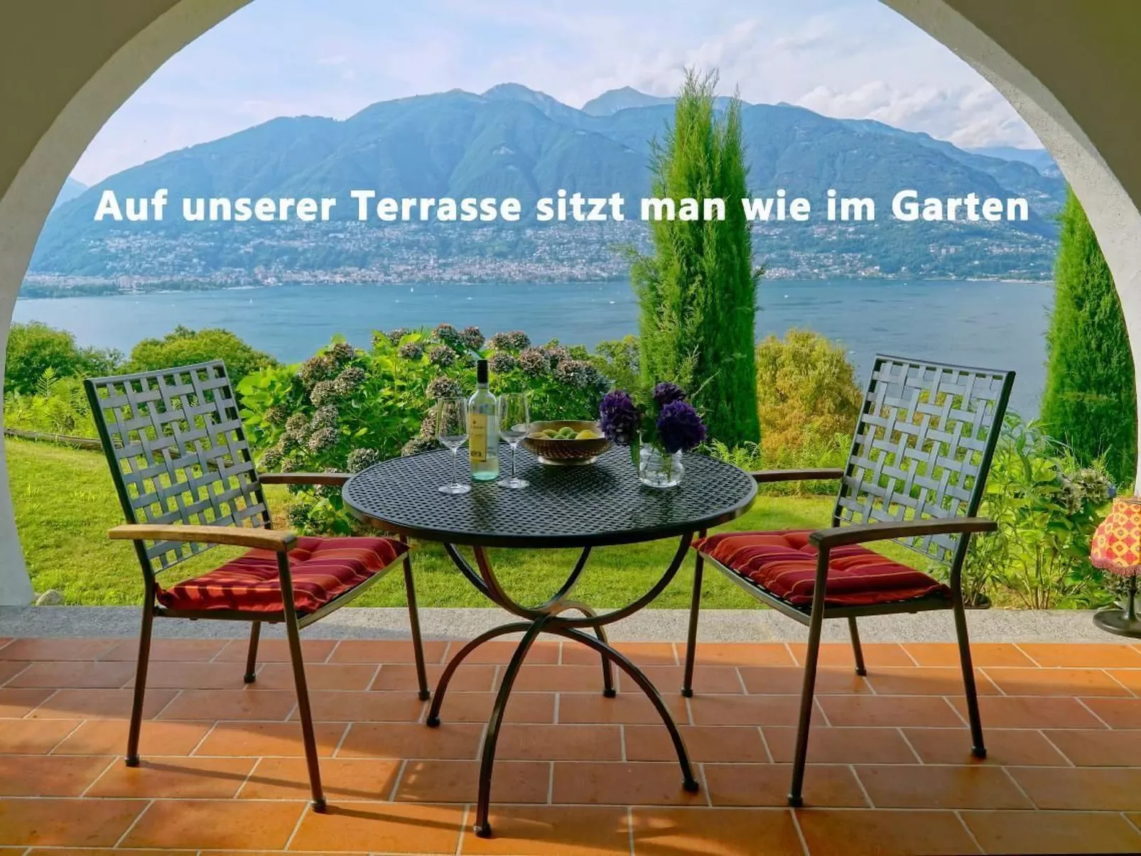 Studio mit Blick auf das Wasser-Image-tags.info