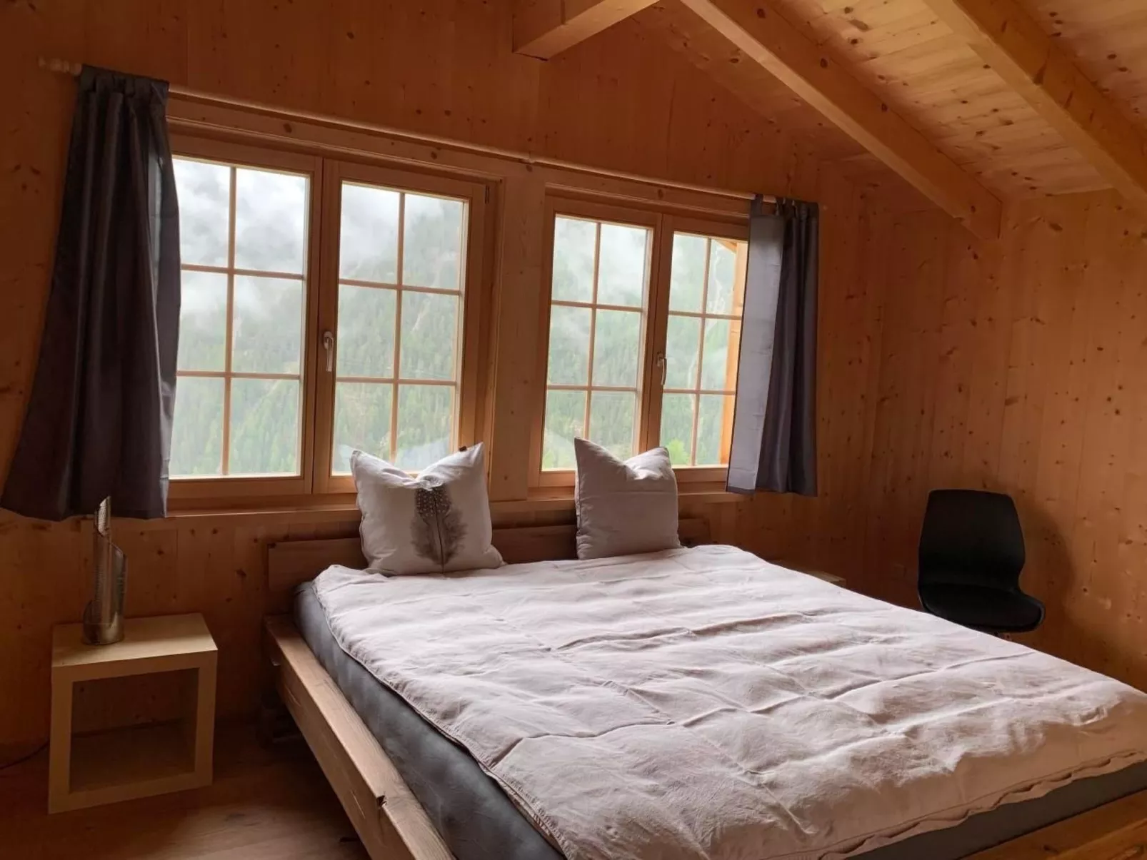 Neuwertiges 2-Zi-Ferienchalet (55m2)-Binnen