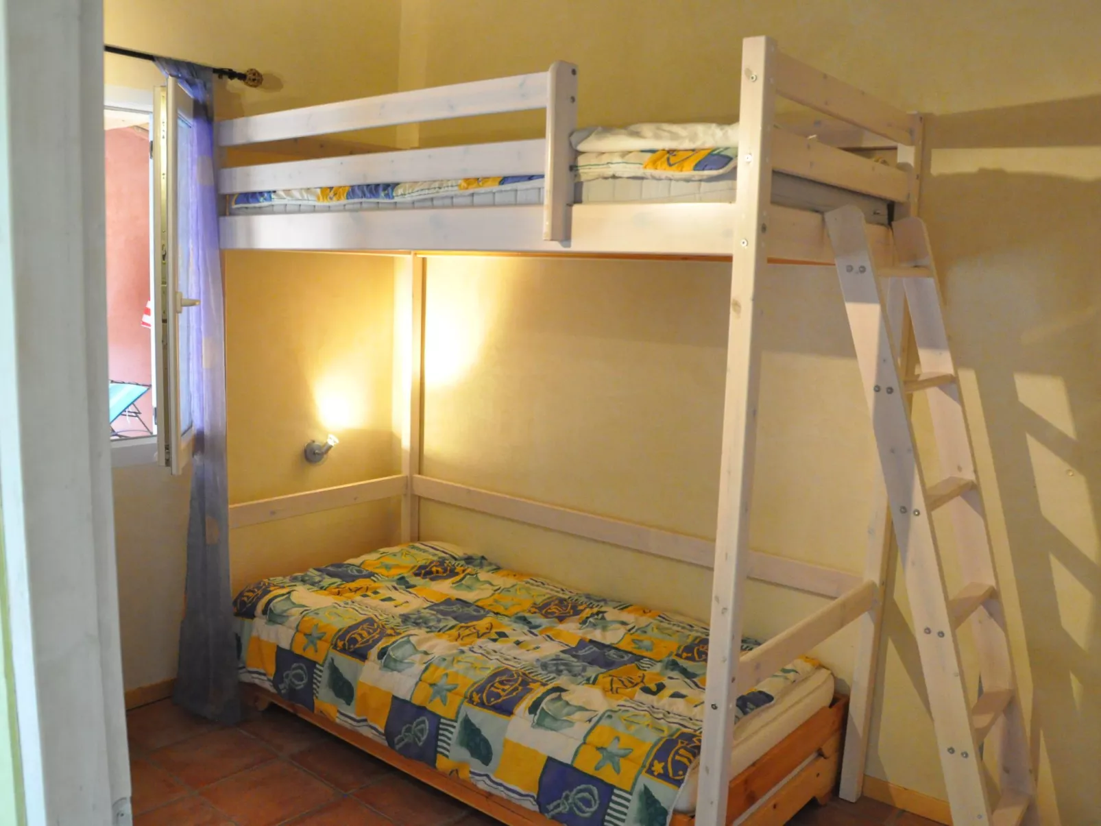 Les amandiers-Binnen