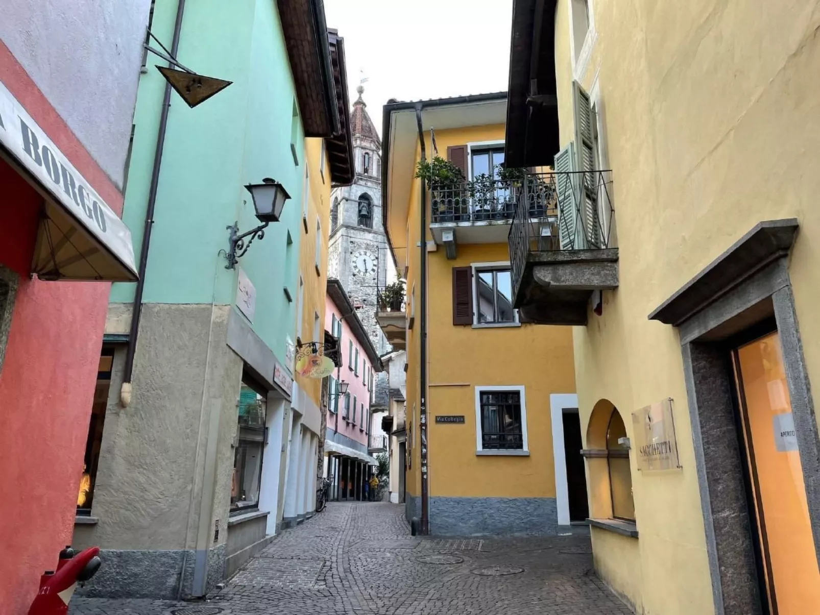 Ascona Nostrana 2-Buiten