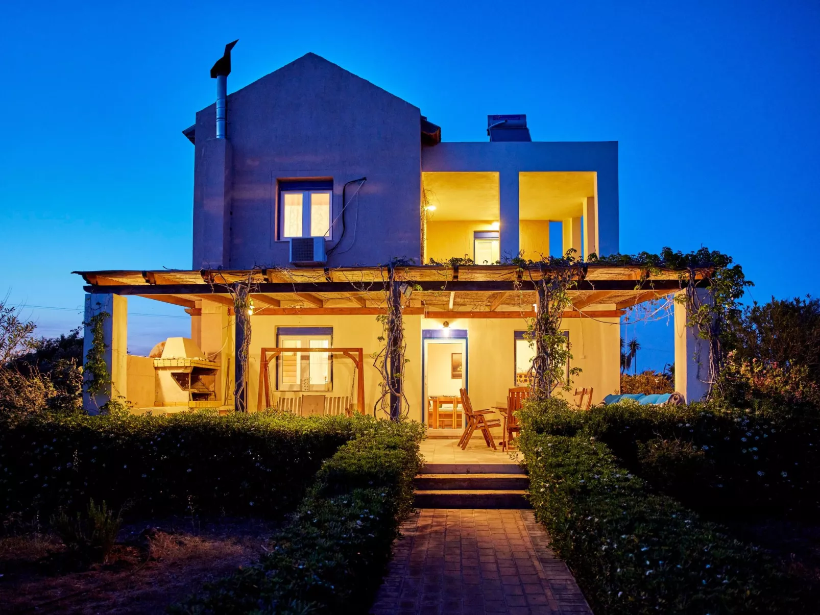 Edem Paradise-Buiten