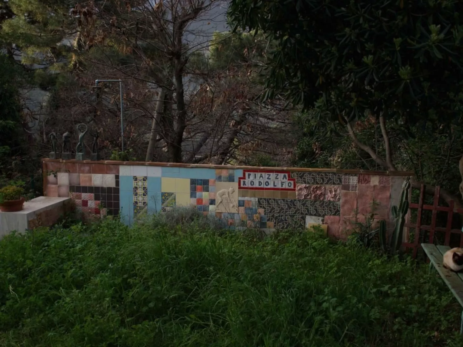 Artist's hill-Binnen