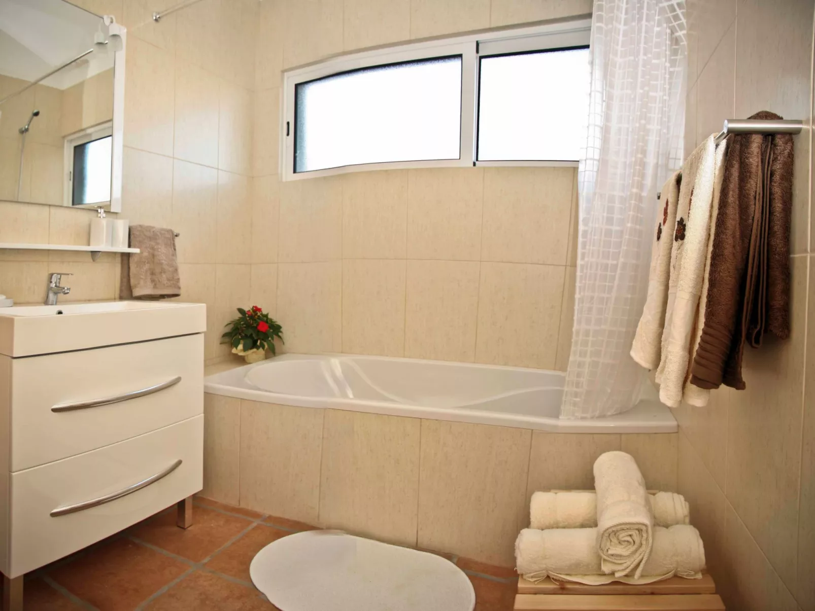 Für 4 Personen ca. 90 m&sup2; in Estreito da Calheta, Madeira (Südküste von Mad-Image-tags.info